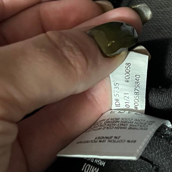 Express Midi High Rise Shorts Black Denim Jeans Cotton Stretch Dark Wash Sz 4 - Picture 9 of 9